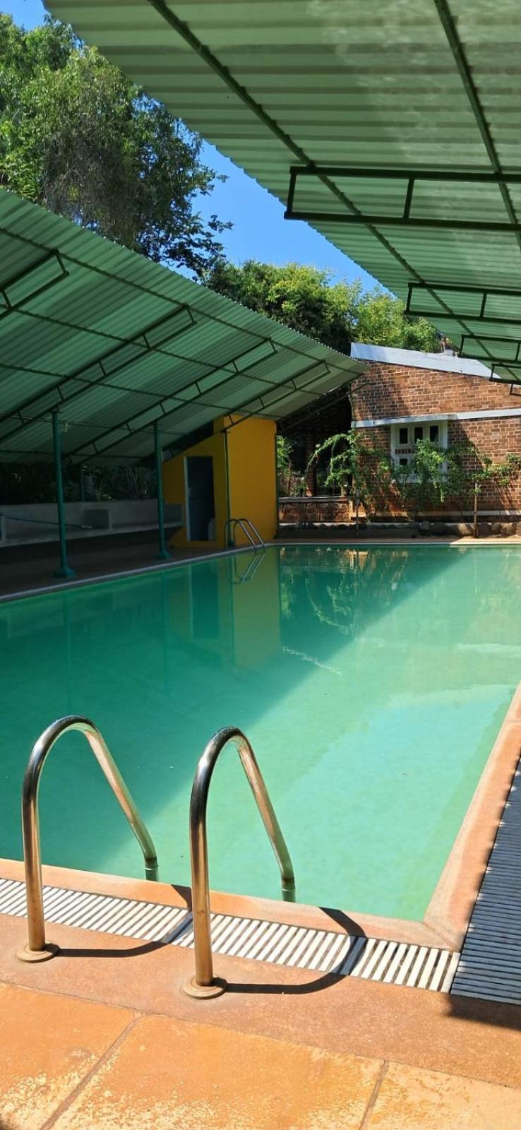 Inn Pondiville Forest Retreat Pondicherry Esterno foto