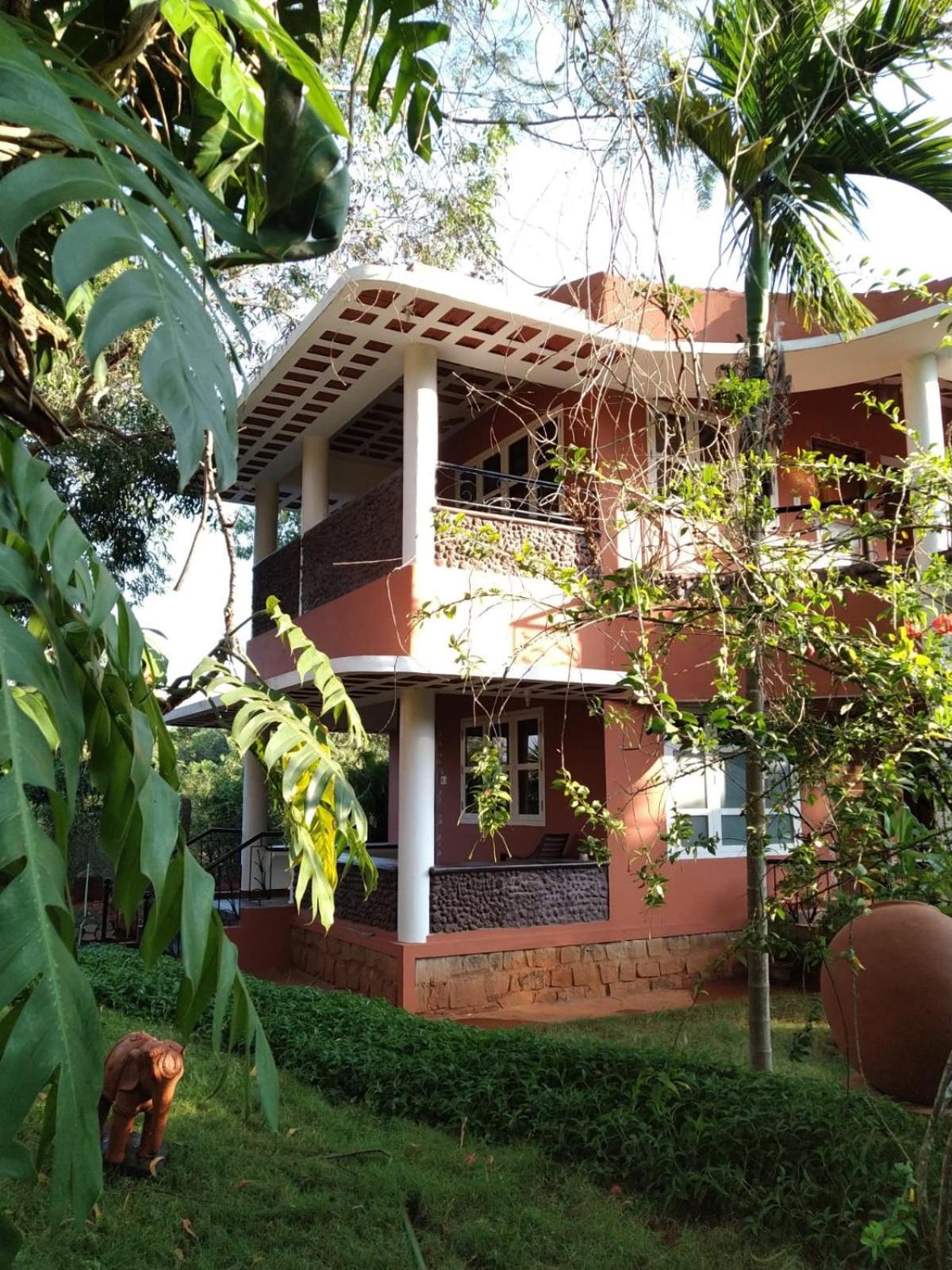 Inn Pondiville Forest Retreat Pondicherry Esterno foto
