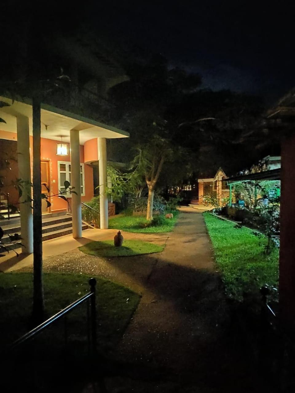 Inn Pondiville Forest Retreat Pondicherry Esterno foto